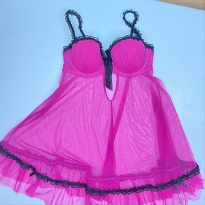 NWOT LS HOT PNK/BLK Nightgown, M. *P1053